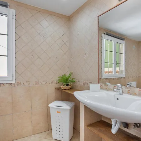 La * Santa Cruz de Tenerife